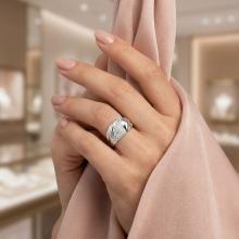 Сребърен пръстен с кристали от Sw® Crystal Сребърен пръстен с кристали от Sw® Crystal