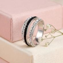 Сребърен пръстен Mary с кристали от Sw® Crystal and Jet