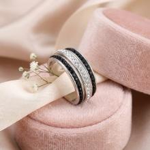 Сребърен пръстен Mary с кристали от Sw® Jet and Crystal