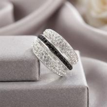 Сребърен пръстен с кристали от Sw® SP645 Crystal and Black Сребърен пръстен с кристали от Sw® SP645 Crystal and Black