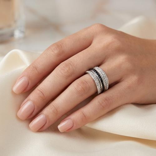 Сребърен пръстен с кристали от Sw®  SP645 Crystal and Black