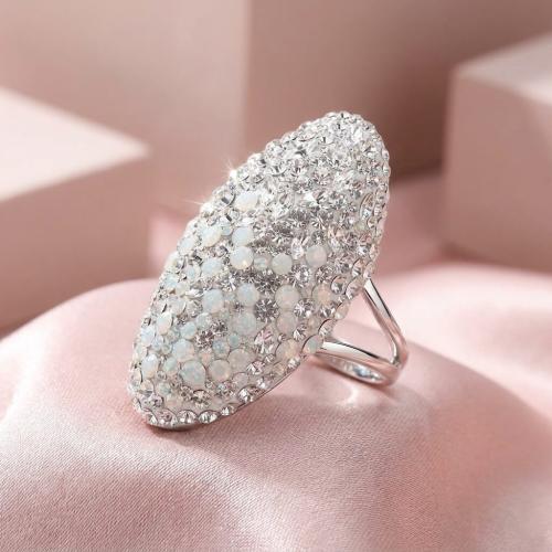 Сребърен пръстен с кристали от Sw® SP647 White Opal and Crystal