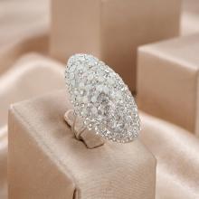 Сребърен пръстен с кристали от Sw®  SP647 White Opal and Crystal