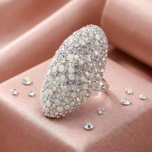 Сребърен пръстен с кристали от Sw®  SP647 White Opal and Crystal
