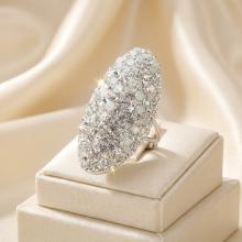 Сребърен пръстен с кристали от Sw®  SP647 White Opal and Crystal