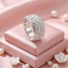 Сребърен пръстен с кристали от Sw® SP648 Crystal Сребърен пръстен с кристали от Sw® SP648 Crystal