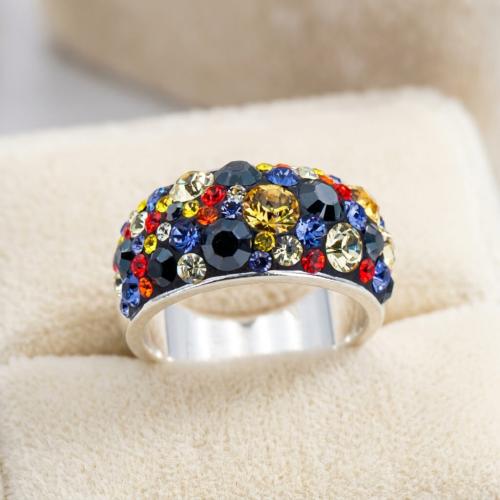 Сребърен пръстен с кристали от Sw® SP648 Vivid Spring
