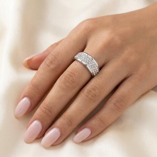 Сребърен пръстен с кристали от Sw® SP649 Crystal