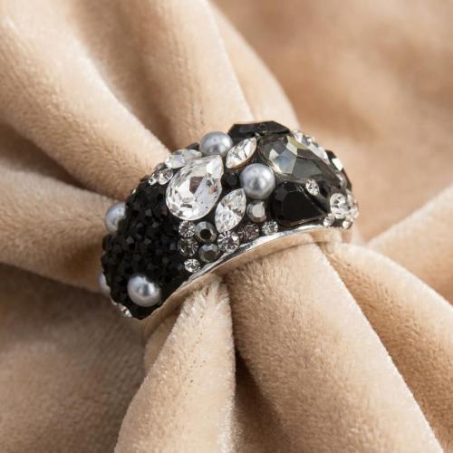 Сребърен пръстен с кристали от Sw®  SP653 Black Marquise