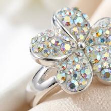Сребърен пръстен Цвете с кристали от Sw® AB Crystal Сребърен пръстен Цвете с кристали от Sw® AB Crystal