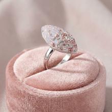 Сребърен пръстен Бадем с кристали от Sw® Marilyn