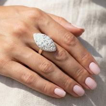 Сребърен пръстен Бадем с кристали от Sw® White Magic Сребърен пръстен Бадем с кристали от Sw® White Magic