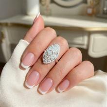 Сребърен пръстен Бадем с кристали от Sw® White Magic Сребърен пръстен Бадем с кристали от Sw® White Magic