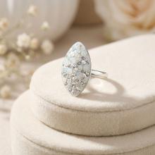 Сребърен пръстен Бадем с кристали от Sw® White Magic Сребърен пръстен Бадем с кристали от Sw® White Magic