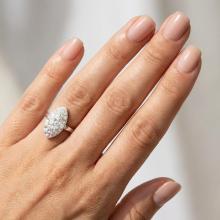 Сребърен пръстен Бадем с кристали от Sw® White Magic Сребърен пръстен Бадем с кристали от Sw® White Magic