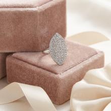Сребърен пръстен Бадем с кристали от Sw® Crystal Сребърен пръстен Бадем с кристали от Sw® Crystal