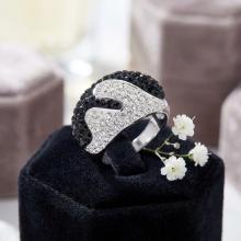 Сребърен пръстен с кристали от Sw® SP685 Black and White Сребърен пръстен с кристали от Sw® SP685 Black and White