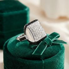 Сребърен пръстен с кристали от Sw® SP687 Black and White