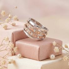 Сребърен пръстен с кристали от Sw® SP690 Peach Gold Сребърен пръстен с кристали от Sw® SP690 Peach Gold