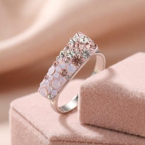 Сребърен пръстен с кристали от Sw® Mаrilyn
