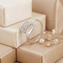 Сребърен пръстен с кристали от Sw® SP702 Crystal