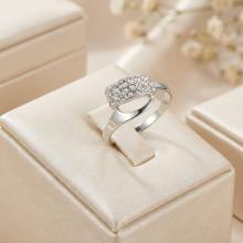 Сребърен пръстен с кристали от Sw® SP702 Crystal