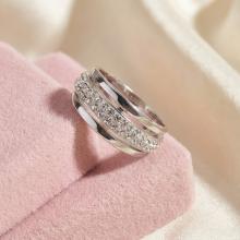 Сребърен пръстен с кристали от Sw® SP703 Crystal