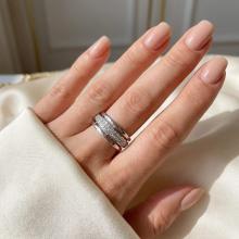 Сребърен пръстен с кристали от Sw® SP703 Crystal