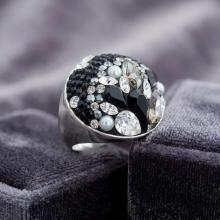 Сребърен пръстен с кристали от Sw® SP704 Black Marquise Сребърен пръстен с кристали от Sw® SP704 Black Marquise