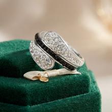 Сребърен пръстен с кристали от Sw® SP705 Black and White Сребърен пръстен с кристали от Sw® SP705 Black and White