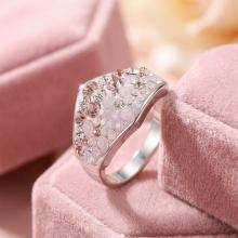 Сребърен пръстен с кристали от Sw® SP708 Marilyn Сребърен пръстен с кристали от Sw® SP708 Marilyn