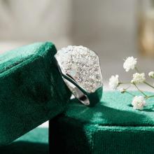 Сребърен пръстен с кристали от Sw® SP708 White Opal and Crystal Сребърен пръстен с кристали от Sw® SP708 White Opal and Crystal