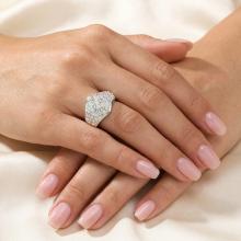 Сребърен пръстен с кристали от Sw® SP708 White Opal and Crystal Сребърен пръстен с кристали от Sw® SP708 White Opal and Crystal
