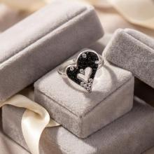 Сребърен Пръстен Сърце С Кристали От Sw® Black and White