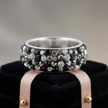 Сребърен пръстен Circlet с кристали от Sw® Late Night Сребърен пръстен Circlet с кристали от Sw® Late Night