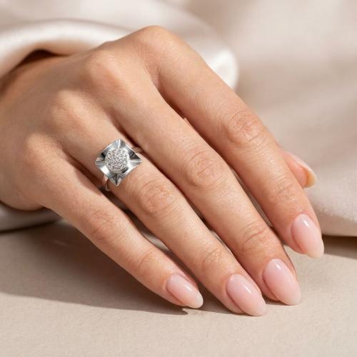 Сребърен пръстен с кристали от Sw® SP713 Crystal