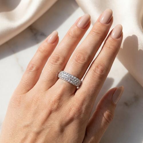 Сребърен пръстен с кристали от Sw® Cynthia Crystal