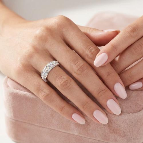 Сребърен пръстен с кристали от Sw® Cynthia AB Crystal