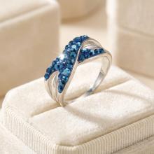 Сребърен пръстен с кристали от Sw® SP719 Metallic Blue Сребърен пръстен с кристали от Sw® SP719 Metallic Blue