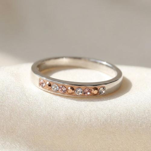 Сребърен пръстен с кристали от Sw® SP720 Peach Gold