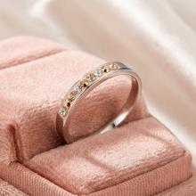 Сребърен пръстен с кристали от Sw® SP720 Peach Gold Сребърен пръстен с кристали от Sw® SP720 Peach Gold