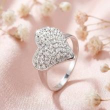 Сребърен пръстен Сърце с кристали от Sw® Crystal Сребърен пръстен Сърце с кристали от Sw® Crystal