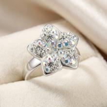 Сребърен пръстен Цветенце с кристали от Sw® SP724 Crystal и AB Crystal Сребърен пръстен Цветенце с кристали от Sw® SP724 Crystal и AB Crystal