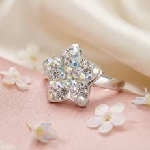 Сребърен пръстен Цветенце с кристали от Sw® SP724 Crystal и AB Crystal Сребърен пръстен Цветенце с кристали от Sw® SP724 Crystal и AB Crystal