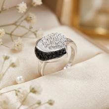 Сребърен пръстен с кристали от Sw® SP728 Black and White Сребърен пръстен с кристали от Sw® SP728 Black and White
