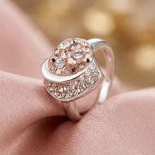 Сребърен пръстен с кристали от Sw® SP728 Peach Gold