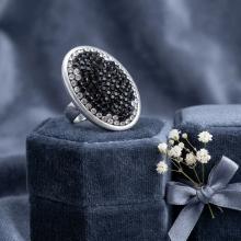 Сребърен пръстен с кристали от Sw® SP604 Black and White