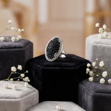 Сребърен пръстен с кристали от Sw® SP604 Black and White