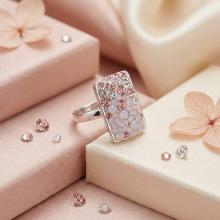 Сребърен пръстен с кристали от Sw® Avery Marilyn Сребърен пръстен с кристали от Sw® Avery Marilyn