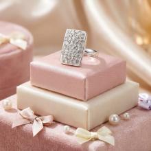 Сребърен пръстен с кристали от Sw® Avery Crystal
